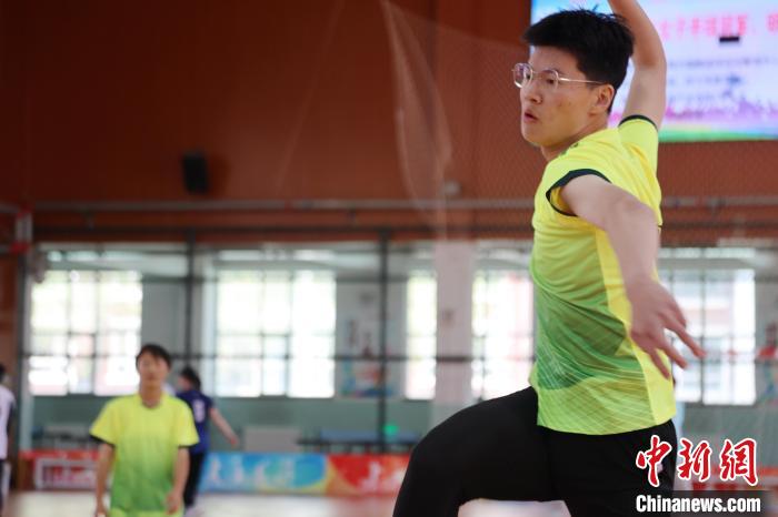 全国青年女子手球锦标赛在西宁举行，冠军与明