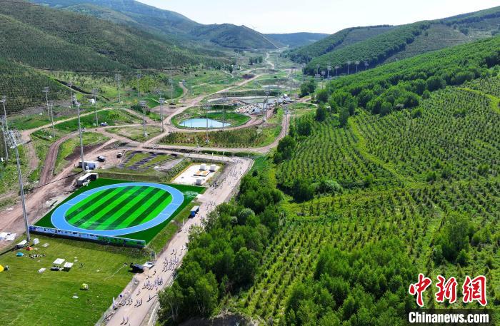 张家口奥林匹克日健康跑活动吸引500余名体育爱