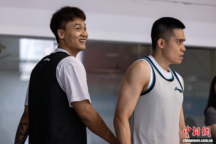 赵睿首次公开亮相北京首钢,球队全力冲击新赛